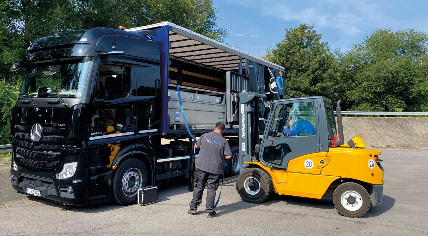 Logistica mărfurilor periculoase – Batalionul de logistică